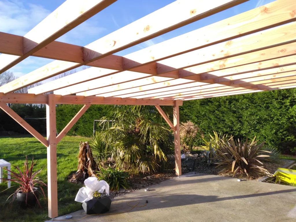 Réalisation de charpente par l'entreprise scop de l'erdre, menuisiers et charpentier à les Touches